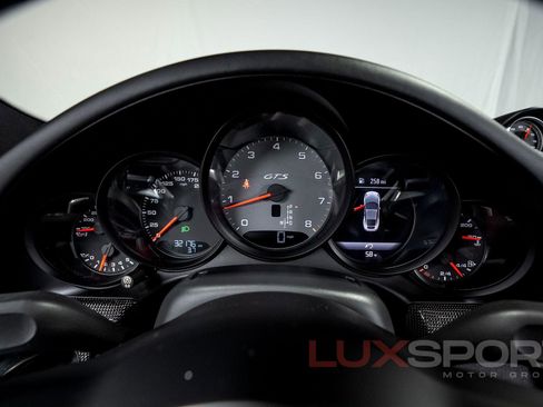 Used 2017 Porsche 911 Carrera GTS w/ GTS Interior Package image 29