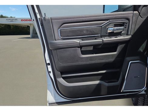 New 2026 RAM 2500 Laramie AWD/4WD image 20