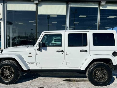 Used 2016 Jeep Wrangler Unlimited Sahara AWD/4WD image 35