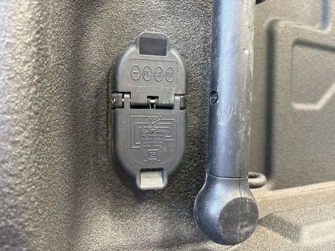 Used 2024 GMC Sierra 2500 Denali w/ Denali Reserve Package image 20