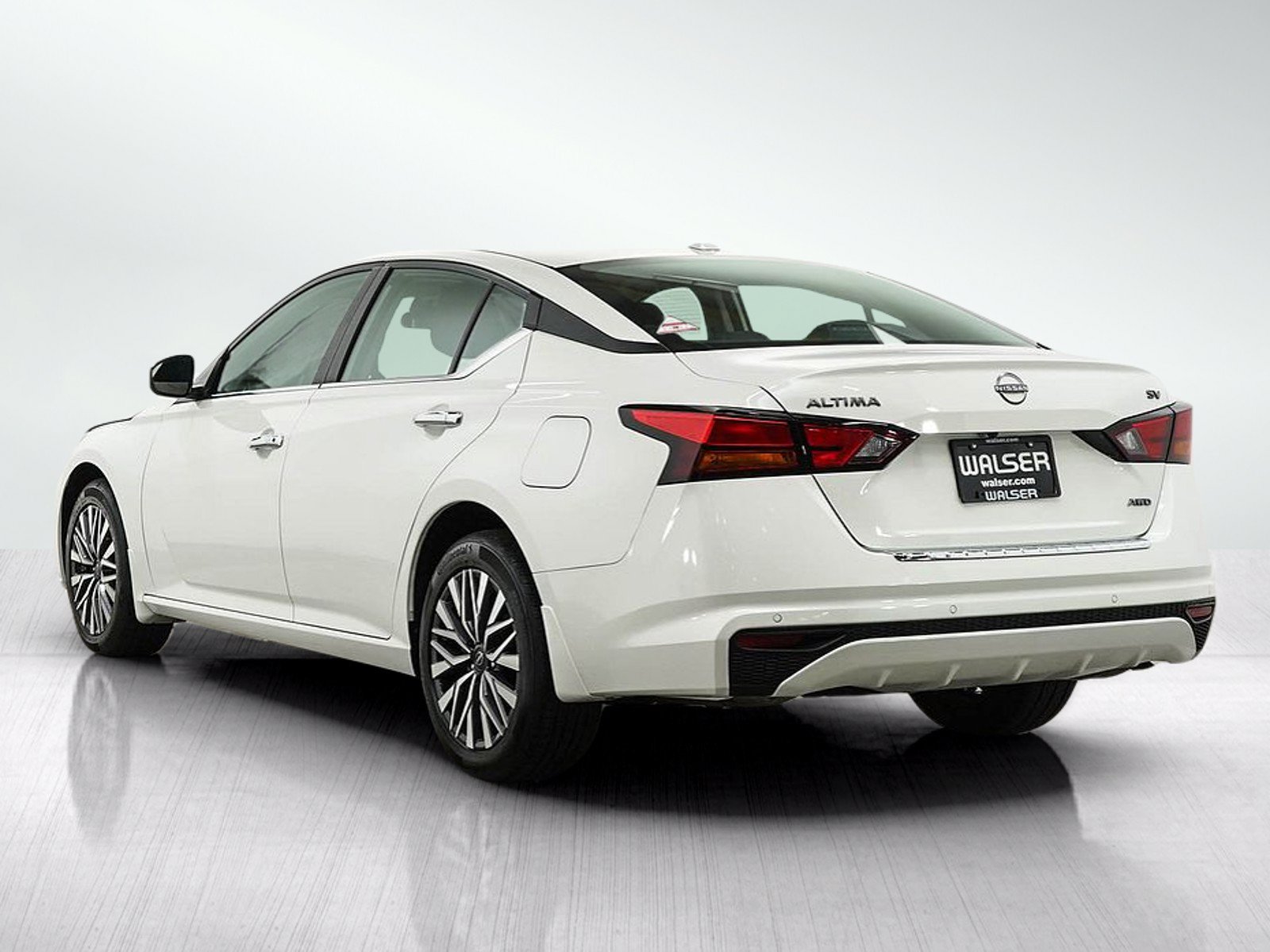 Used 2023 Nissan Altima 2.5 SV AWD/4WD image 3