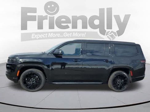 Used 2025 Jeep Wagoneer Series II w/ Premium Group I image 2