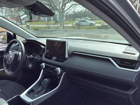 Used 2023 Toyota RAV4 LE image 18