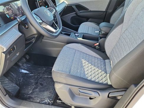 New 2026 Volkswagen Tiguan S image 7