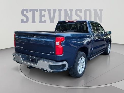 Used 2022 Chevrolet Silverado 1500 LTZ w/ LTZ Premium Package AWD/4WD image 5