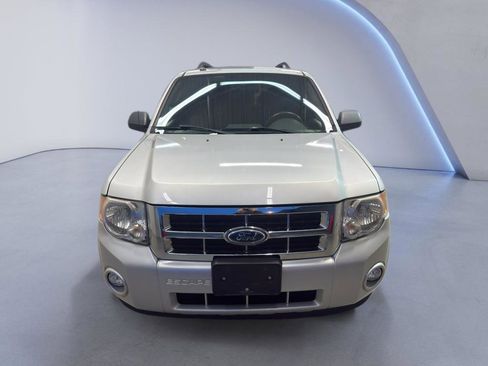 Used 2009 Ford Escape XLT AWD/4WD image 2