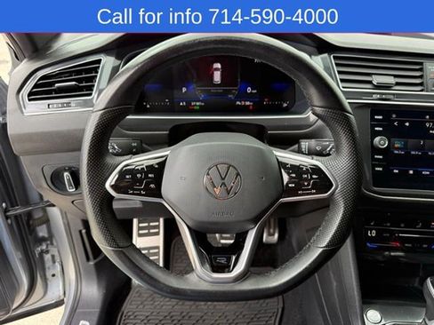 Used 2023 Volkswagen Tiguan SE R-Line FWD image 17