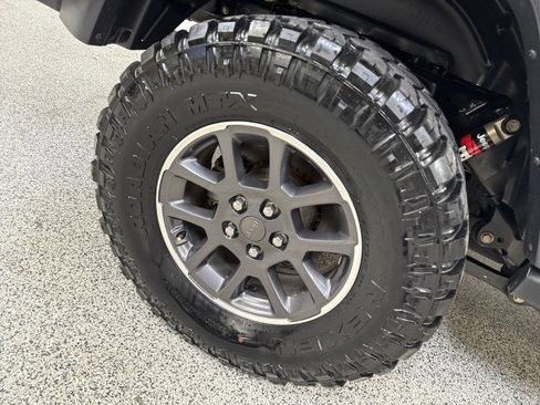 Used 2020 Jeep Gladiator Overland image 67