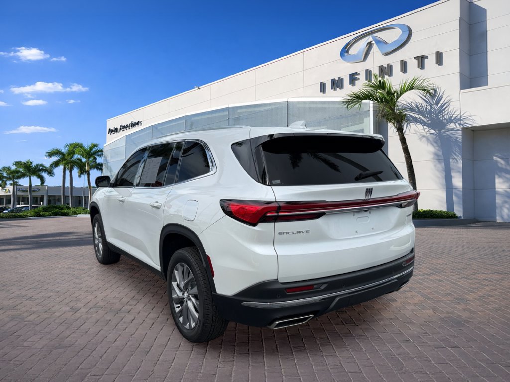 Used 2025 Buick Enclave Preferred w/ Power Package FWD image 5