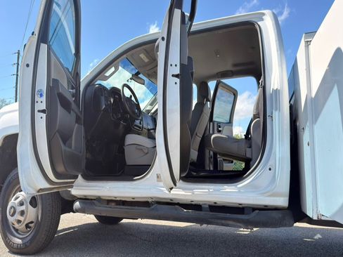 Used 2019 Chevrolet Silverado 3500 W/T w/ WT Convenience Package AWD/4WD image 2