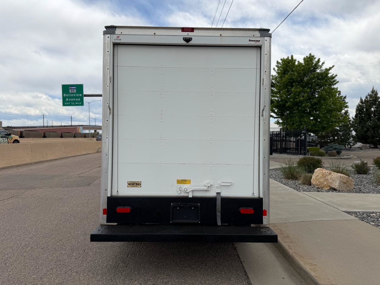 Used 2019 Chevrolet Express 3500 w/ Power Convenience Package RWD image 4