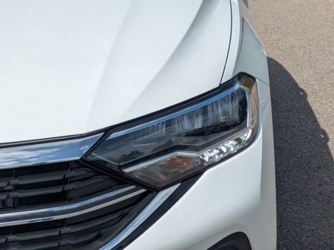 Used 2024 Volkswagen Jetta SE w/ Panoramic Sunroof Package image 13