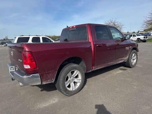 Used 2019 RAM 1500 Classic SLT w/ SLT Plus D←cor Group image 4