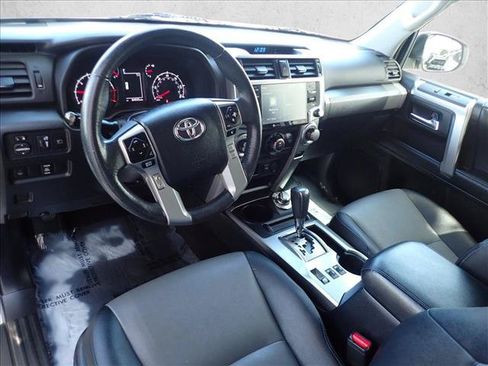 Used 2020 Toyota 4Runner SR5 Premium w/ Moonroof Package AWD/4WD image 11