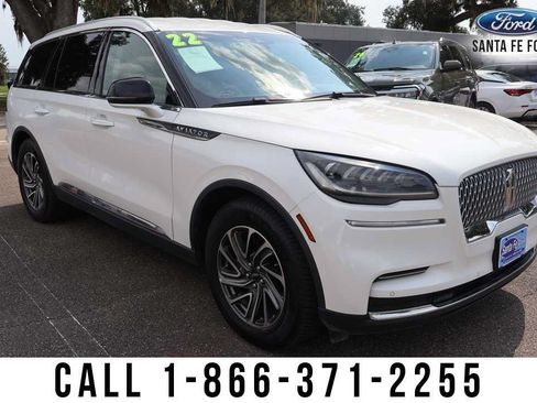 Used 2022 Lincoln Aviator 2WD w/ Elements Package image 8