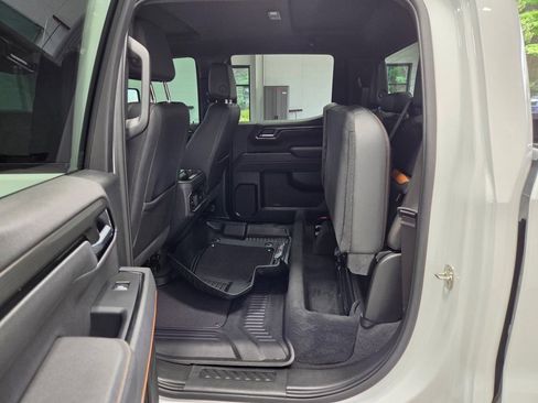 Used 2025 GMC Sierra 1500 AT4 w/ Technology Package AWD/4WD image 22