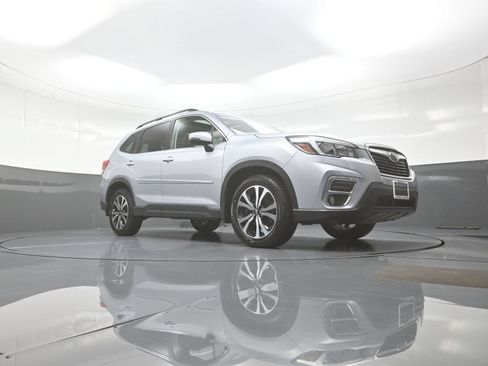 Used 2021 Subaru Forester Limited AWD/4WD image 9