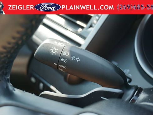 Used 2022 Toyota Camry SE w/ Cold Weather Package AWD/4WD image 25