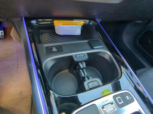 New 2025 Mercedes-Benz GLB 35 AMG GLB 35 AMG image 8