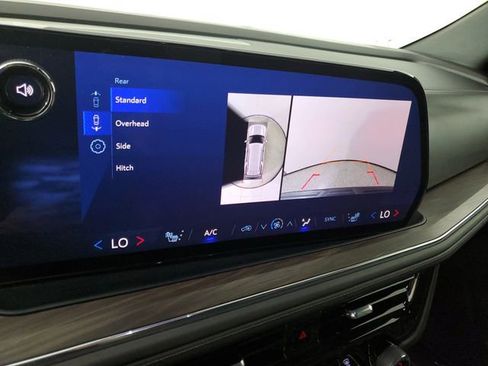 Used 2025 Chevrolet Tahoe Z71 image 30