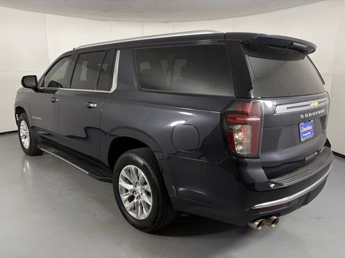 Used 2024 Chevrolet Suburban Premier image 6