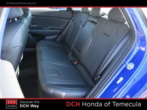Used 2022 Hyundai Elantra Limited image 19
