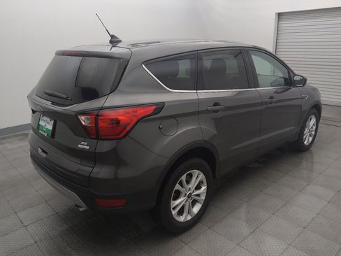 Used 2019 Ford Escape SE FWD image 9