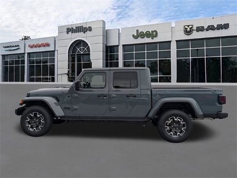 New 2025 Jeep Gladiator Sport w/ Premium Package image 7