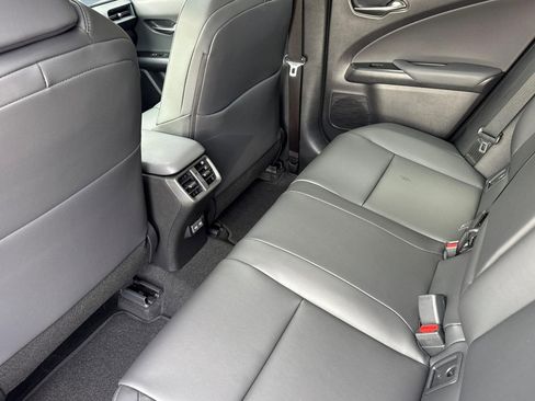 New 2026 Lexus UX 300h FWD image 21