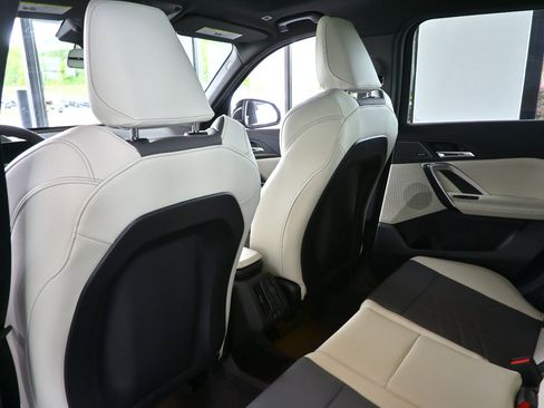 New 2026 BMW X1 xDrive28i w/ Technology Package image 13