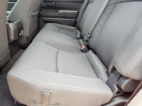 Certified 2025 Toyota Tacoma SR5 AWD/4WD image 31