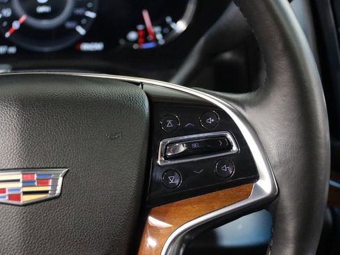 Used 2016 Cadillac Escalade ESV Luxury image 57
