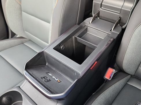 New 2026 GMC Terrain AT4 w/ Convenience Package III image 34