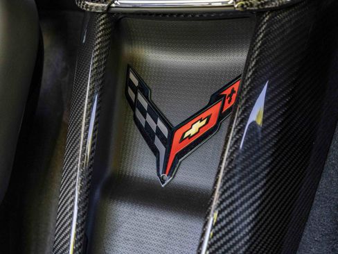 Used 2025 Chevrolet Corvette Stingray Preferred Cpe w/ 2LT image 44