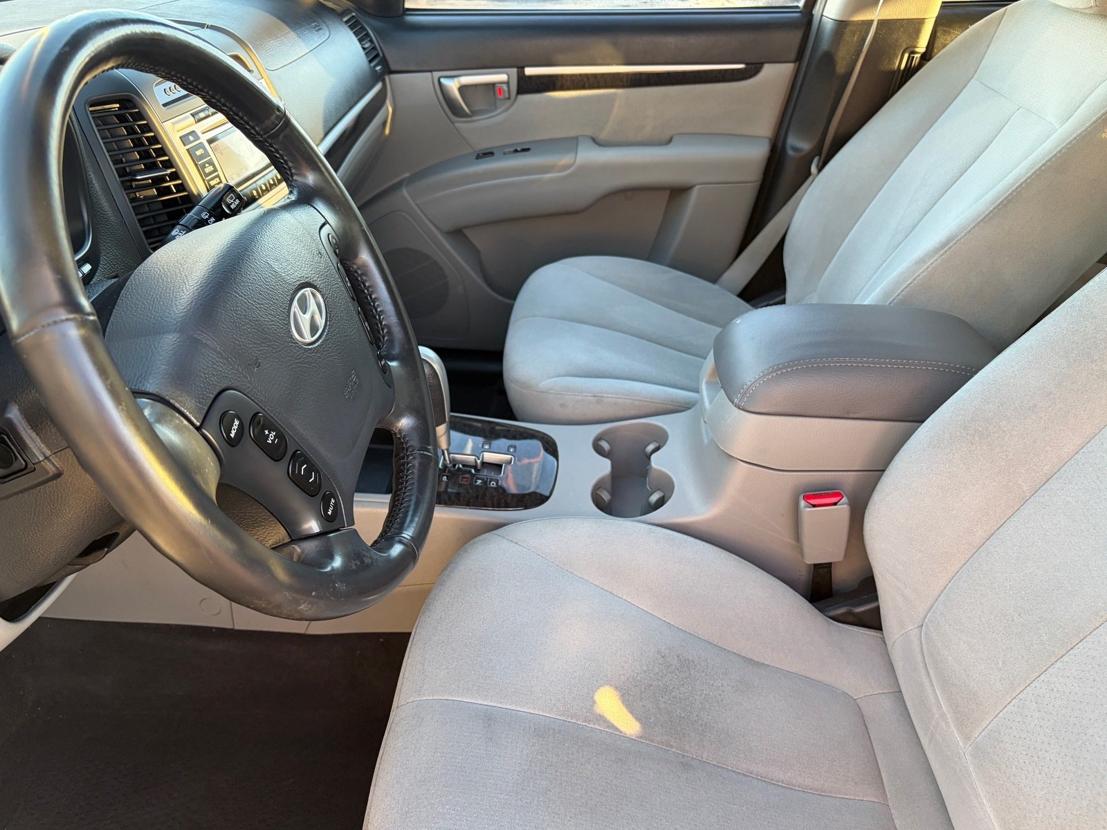 Used 2009 Hyundai Santa Fe SE FWD image 15
