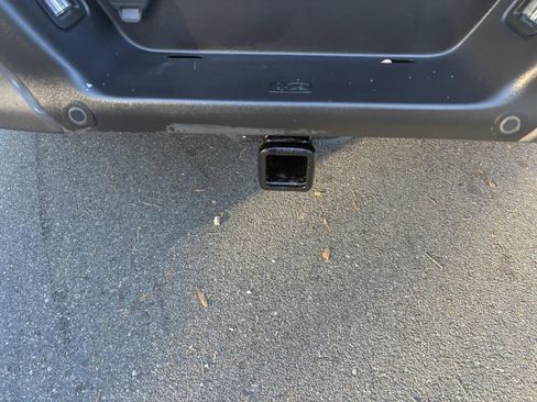 Used 2018 Ford F150 Raptor w/ Equipment Group 802A Luxury image 15