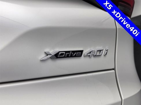Used 2023 BMW X5 xDrive40i w/ Premium Package image 29