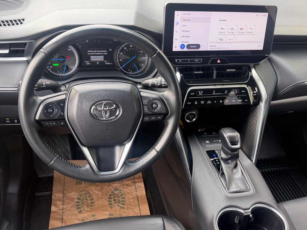 Used 2024 Toyota Venza XLE AWD/4WD image 17