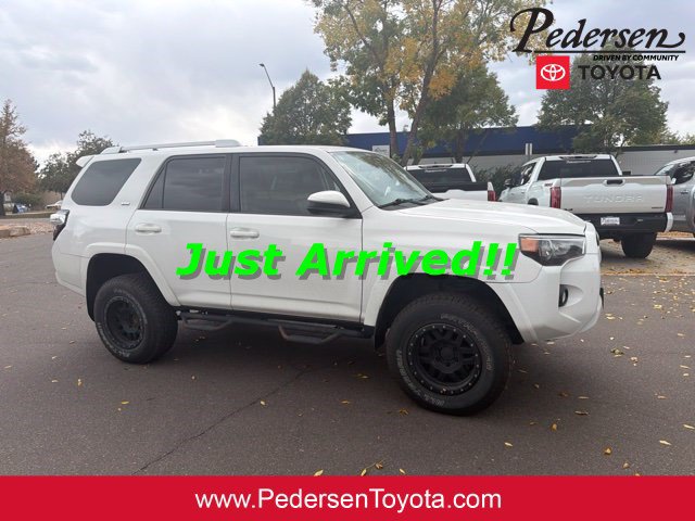 Used 2015 Toyota 4Runner SR5 AWD/4WD image 1