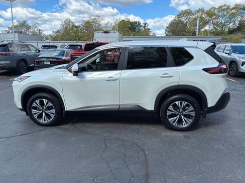 Certified 2023 Nissan Rogue SV AWD/4WD image 4