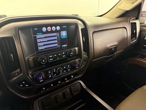 Used 2018 Chevrolet Silverado 2500 LTZ w/ Duramax Plus Package AWD/4WD image 37