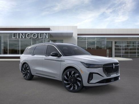 New 2026 Lincoln Nautilus Black Label w/ Jet Appearance Package AWD/4WD image 7