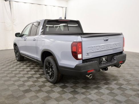 New 2026 Honda Ridgeline Black Edition image 5