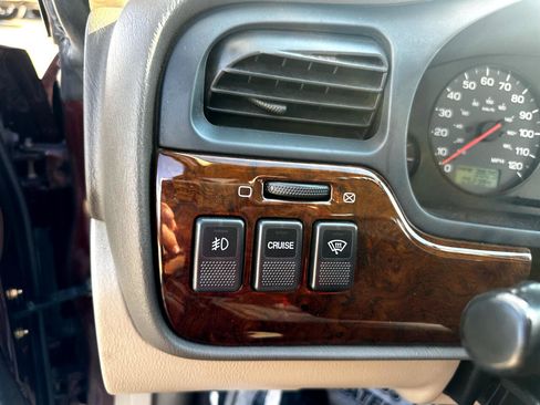 Used 2001 Subaru Outback Wagon image 46