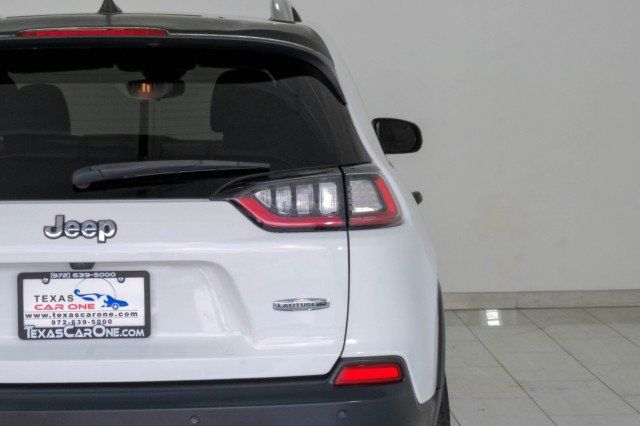 Used 2021 Jeep Cherokee Latitude Plus AWD/4WD image 57