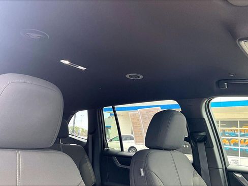Used 2025 GMC Acadia Elevation AWD/4WD image 30