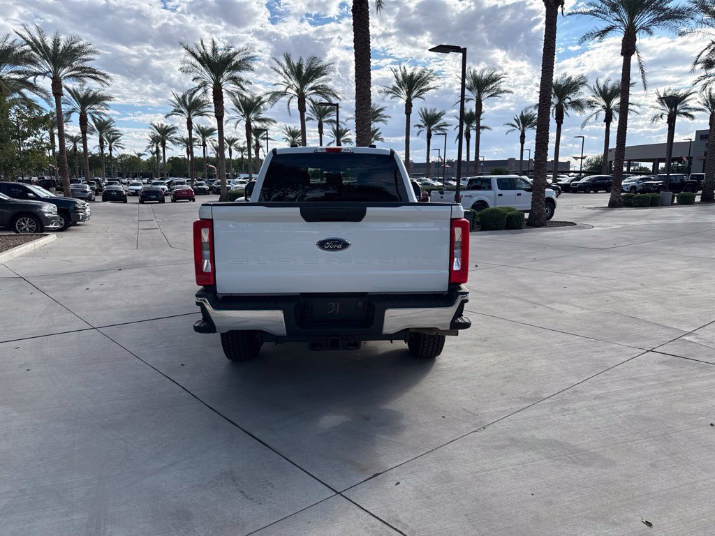 Used 2023 Ford F350 XLT AWD/4WD image 5