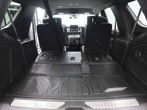 Used 2021 Chevrolet Tahoe Z71 w/ Rear Media and Nav Package image 12