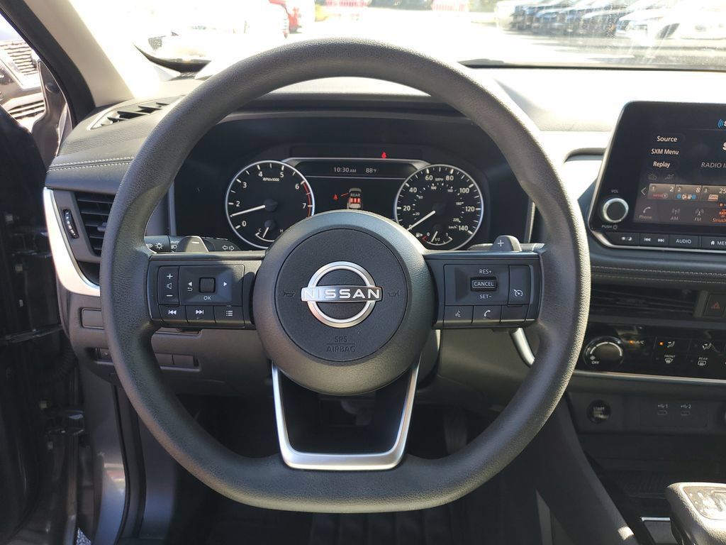 Used 2024 Nissan Rogue S AWD/4WD image 27