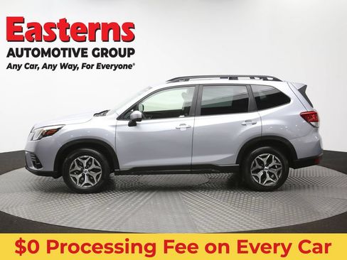 Used 2023 Subaru Forester Premium AWD/4WD image 63